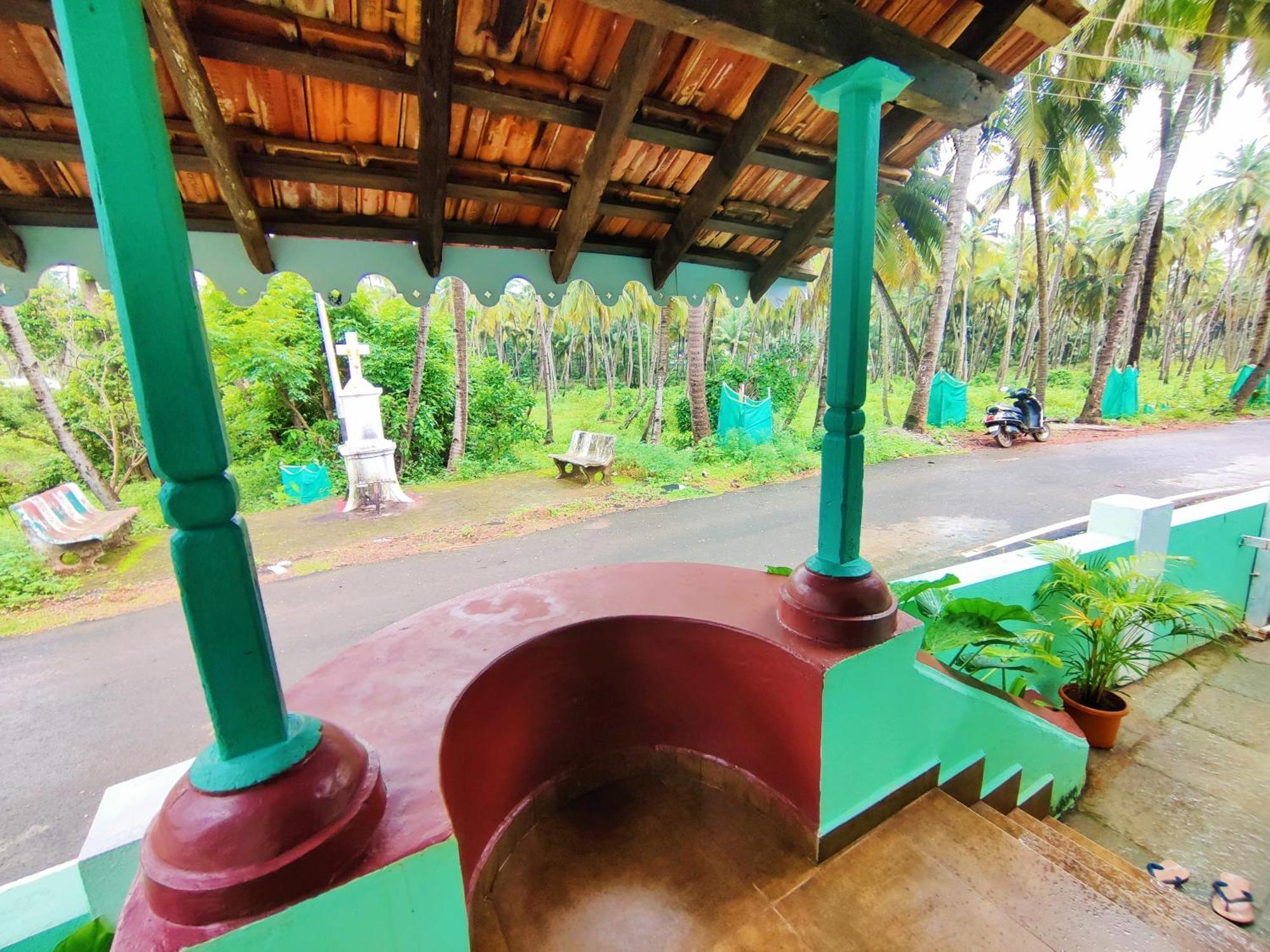 The Bungalow Bogmalo An 1880 Indo Portuguese Heritage Beach Villa South Goa Eksteriør billede