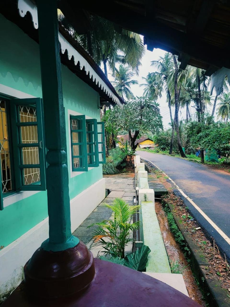The Bungalow Bogmalo An 1880 Indo Portuguese Heritage Beach Villa South Goa Eksteriør billede